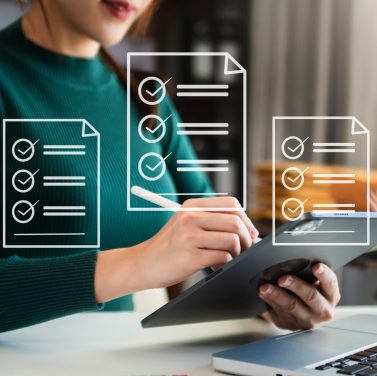 Online business contract Electronic signature, e-signing, digital document management, paperless office, business hand working at modern office